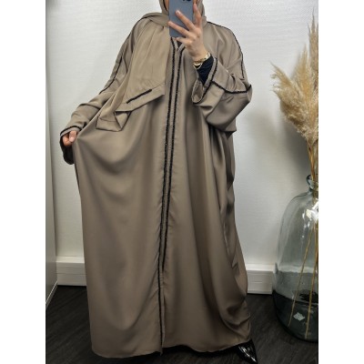 Abaya Papillon Femme Taupe - Élégance et Confort | BGRBoutique"