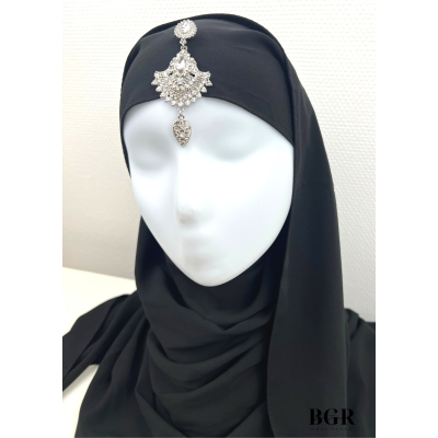 "Bijoux de hijab pour femme : ajoutez une touche d'élégance à votre tenue pour les mariages et les occasions spéciales - Modèle