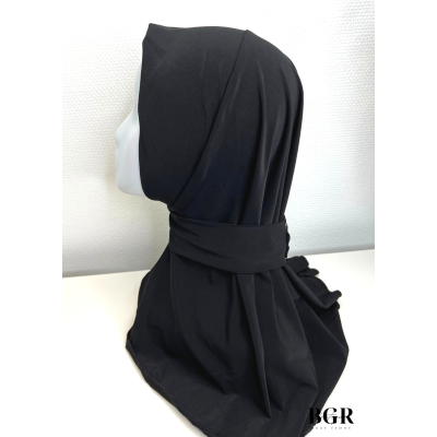 Hijab Cagoule Noir à Boutons Pression : pratique et élégant pour une couverture complète de la tête et du cou"