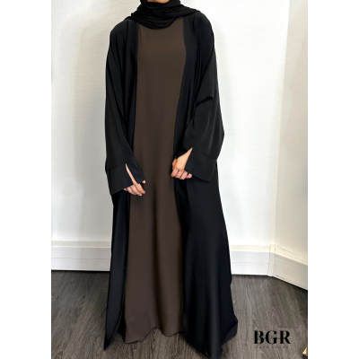 Complétez votre look avec notre sous abaya/sous kimono sans manches en tissu fluide - BGR Boutique