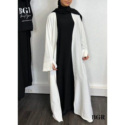 Complétez votre look avec notre sous abaya/sous kimono sans manches en tissu fluide - BGR Boutique