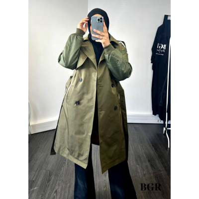 Trench mi-long pour femme avec manches bombers et ceinture intégrée : le must-have pour un look élégant et moderne